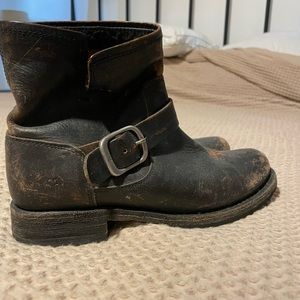 Frye Veronica Bootie Size 6.5